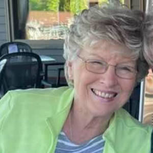 Meet your Posher, Lorraine